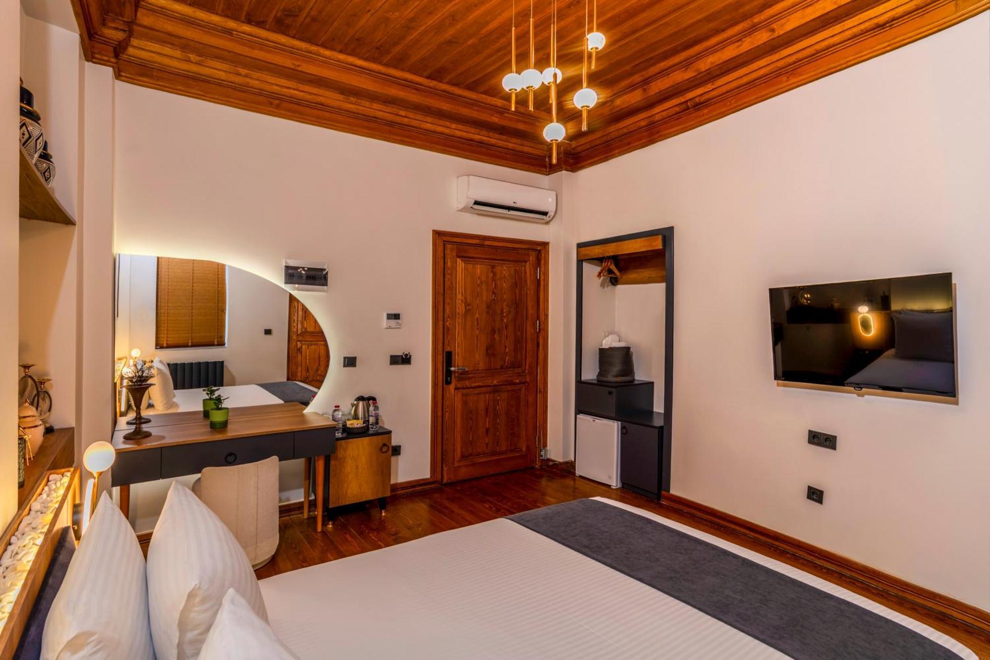 Elmira Pera Hotel & Spa - Special Class Istanbul Exteriör bild